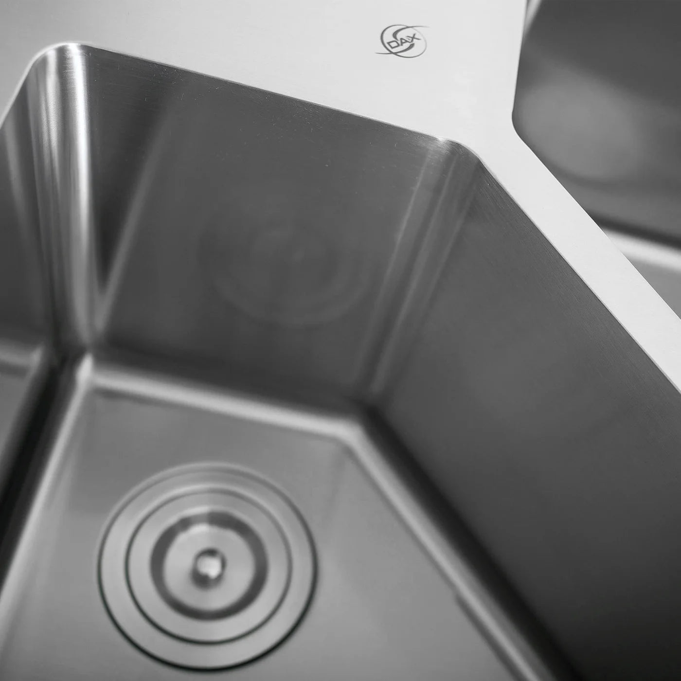 DAX Handmade Corner Double Bowl Undermount Kitchen Sink, 16 Gauge Stainless Steel, Brushed Finish, 32-3/4 x 22-3/4 x 10 Inches (DAX-347)
